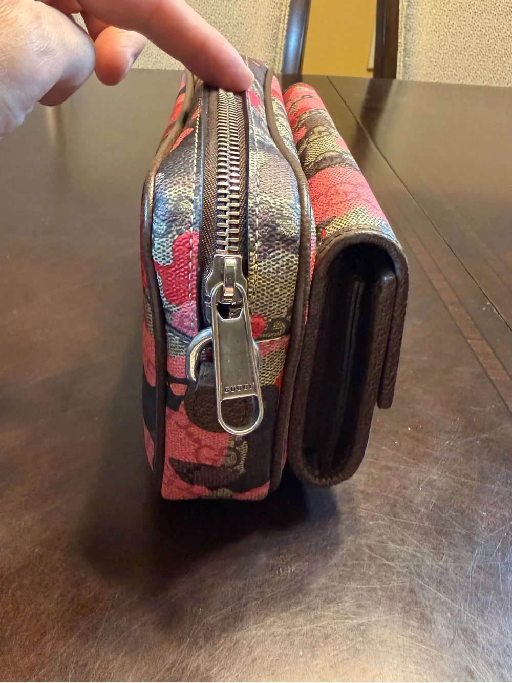 New Authentic Gucci GG Supreme Logo Leather Brown Pink Shoulder Bag